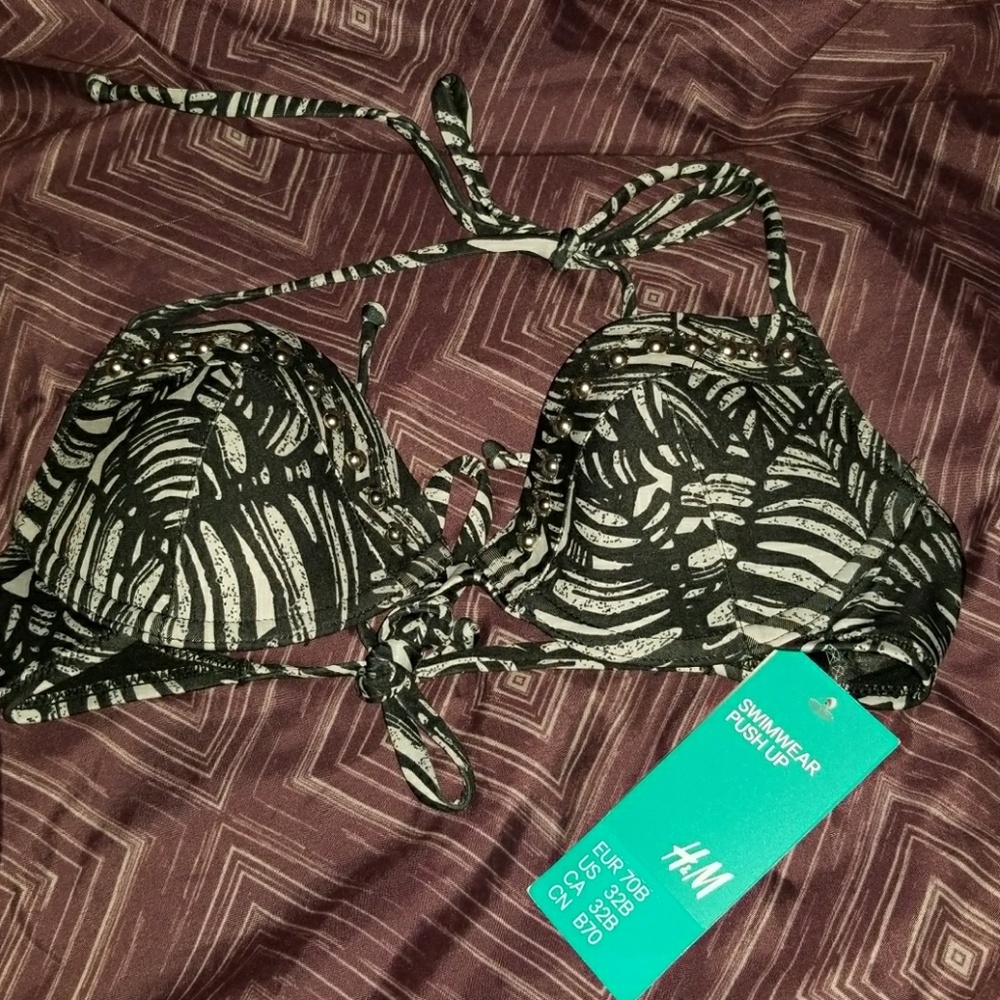H&M Bathing suit top